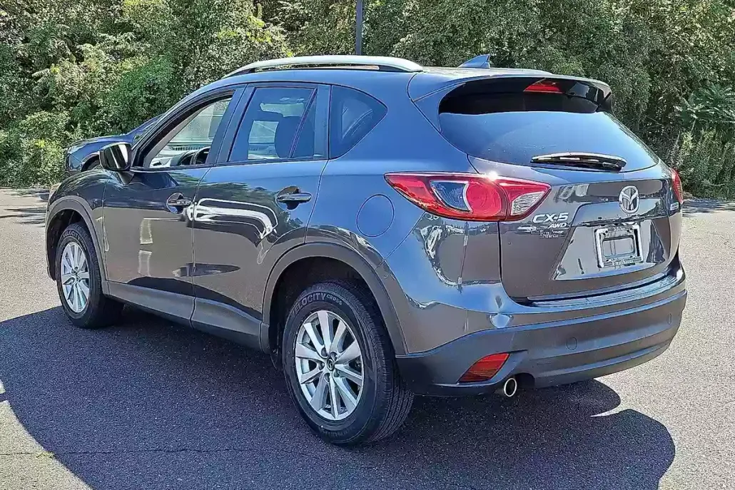 2016 Mazda CX-5 Touring photo 1