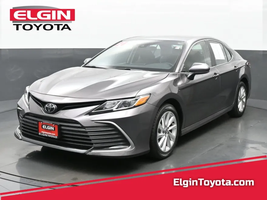2024 Toyota Camry LE photo 1