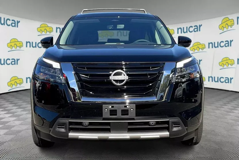 2025 Nissan Pathfinder SL photo 1