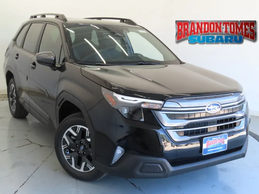 2025 Subaru Forester Premium Base photo 1