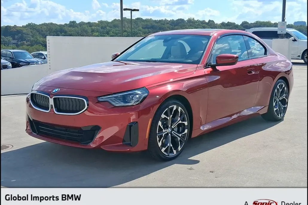 2025 Bmw 230i Coupe photo 1