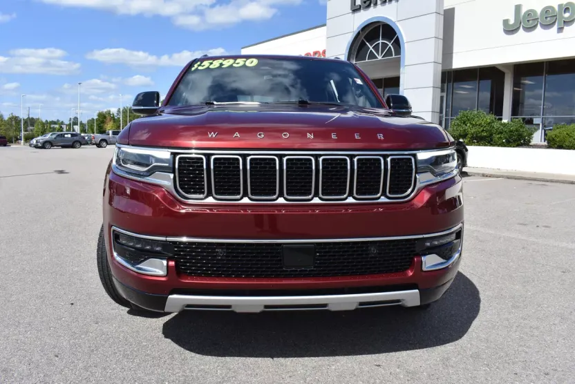 2024 Jeep Wagoneer L Series II photo 1