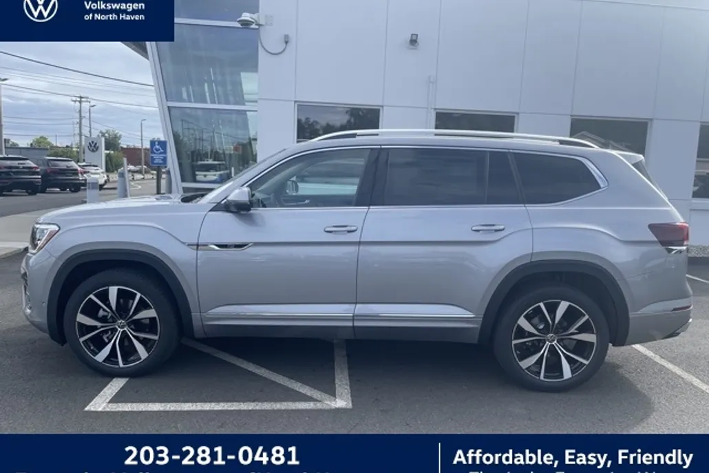2026 Volkswagen Atlas SEL Premium R-Line photo 1