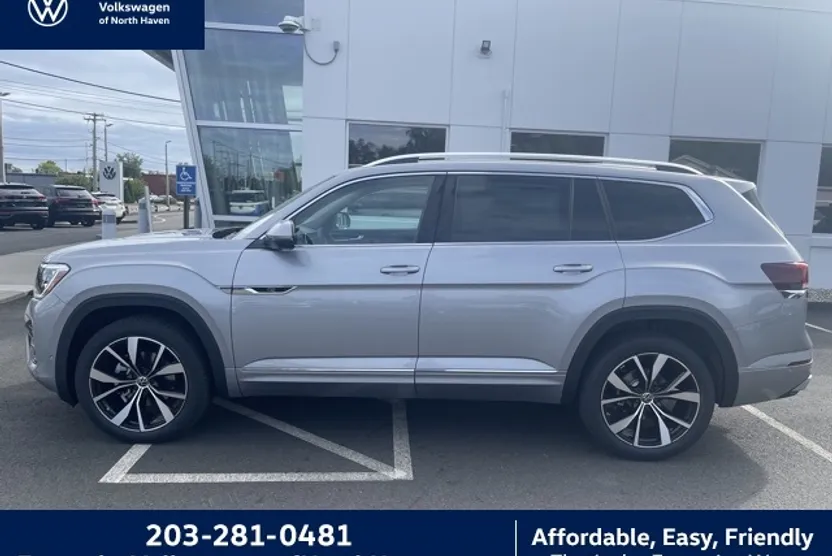 2026 Volkswagen Atlas SEL Premium R-Line photo 1