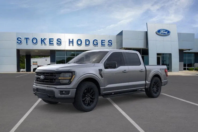 2025 Ford F-150 XLT photo 1