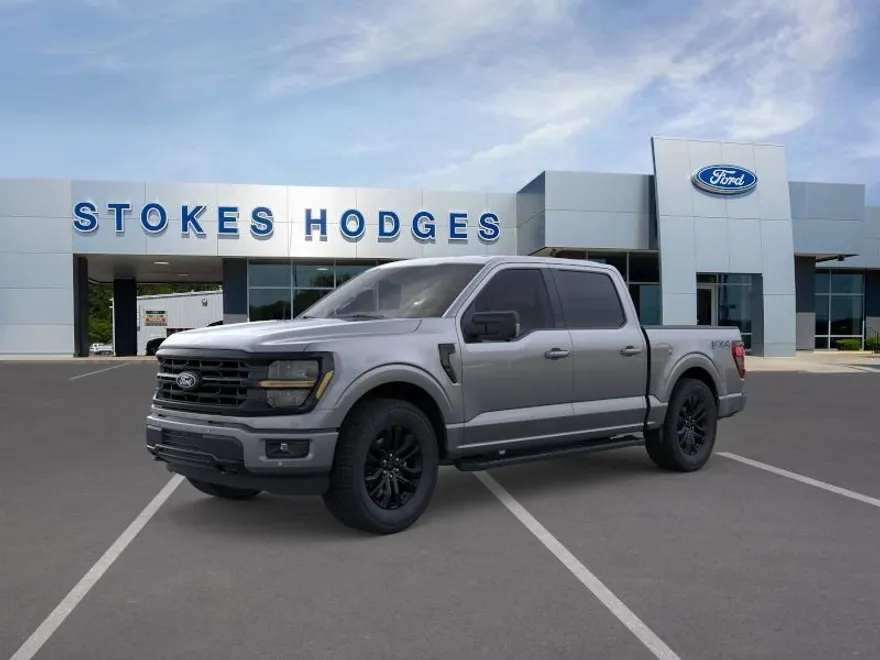 2025 Ford F-150 XLT photo 1