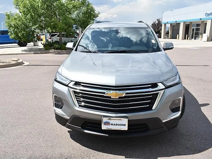 2023 Chevrolet Traverse Cloth 1LT photo 1