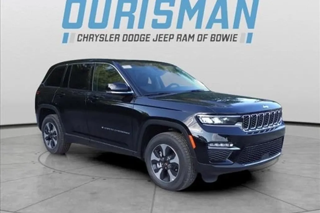 2024 Jeep Cherokee 4xe Base photo 1
