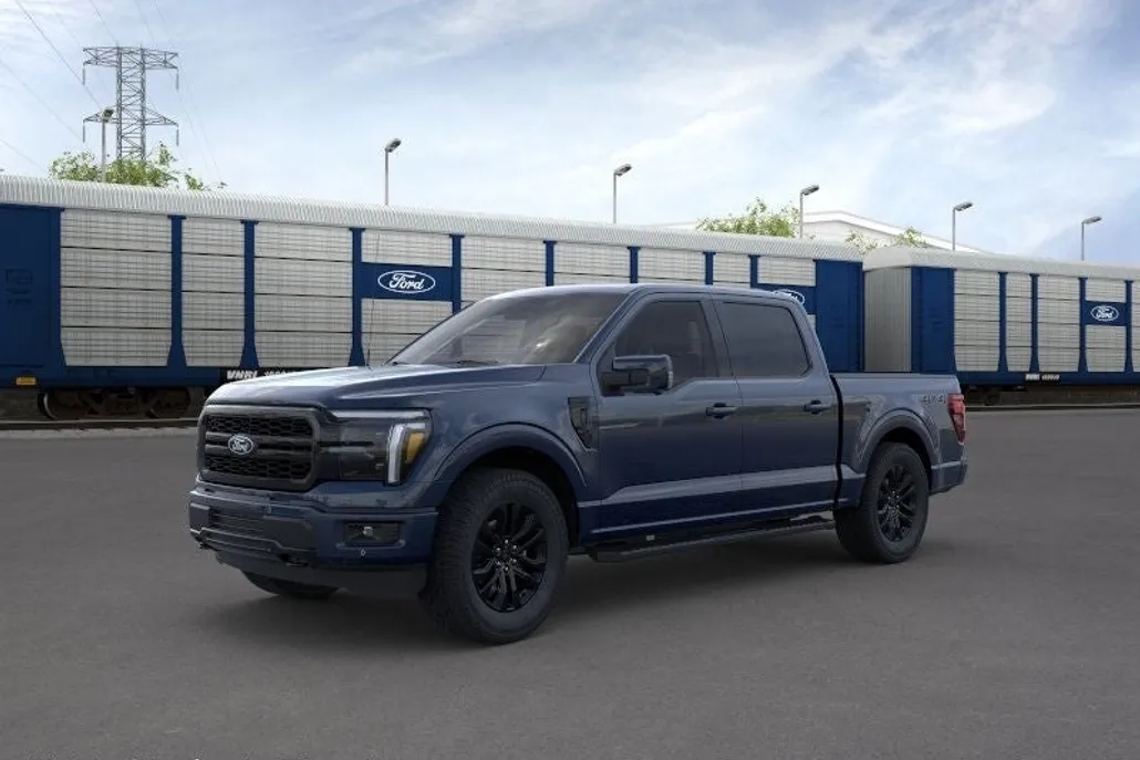 2025 Ford F-150 Lariat photo 1