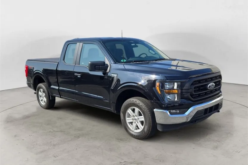 2023 Ford F-150 XL photo 1