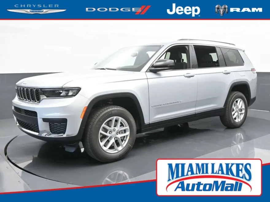 2024 Jeep Grand Cherokee Laredo photo 1