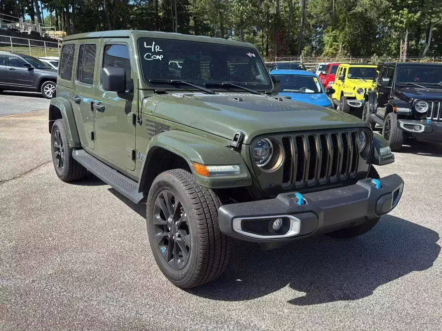 2022 Jeep Wrangler 4xe Unlimited Sahara photo 1