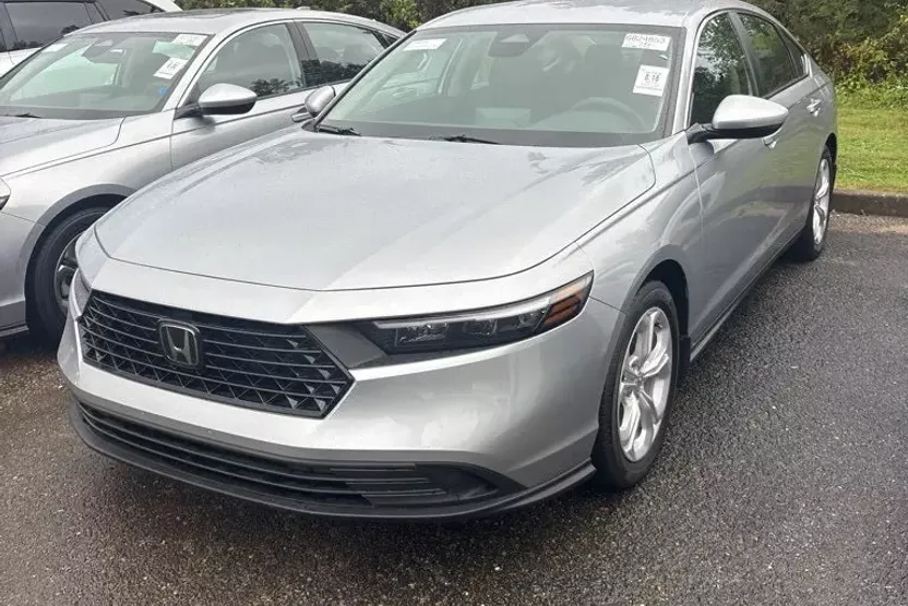 2024 Honda Accord LX photo 1