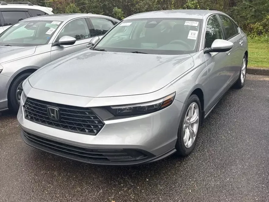 2024 Honda Accord LX photo 1