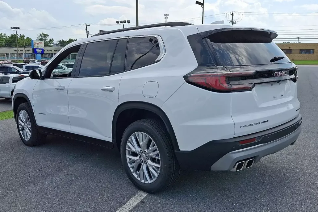 2025 Gmc Acadia Elevation photo 1