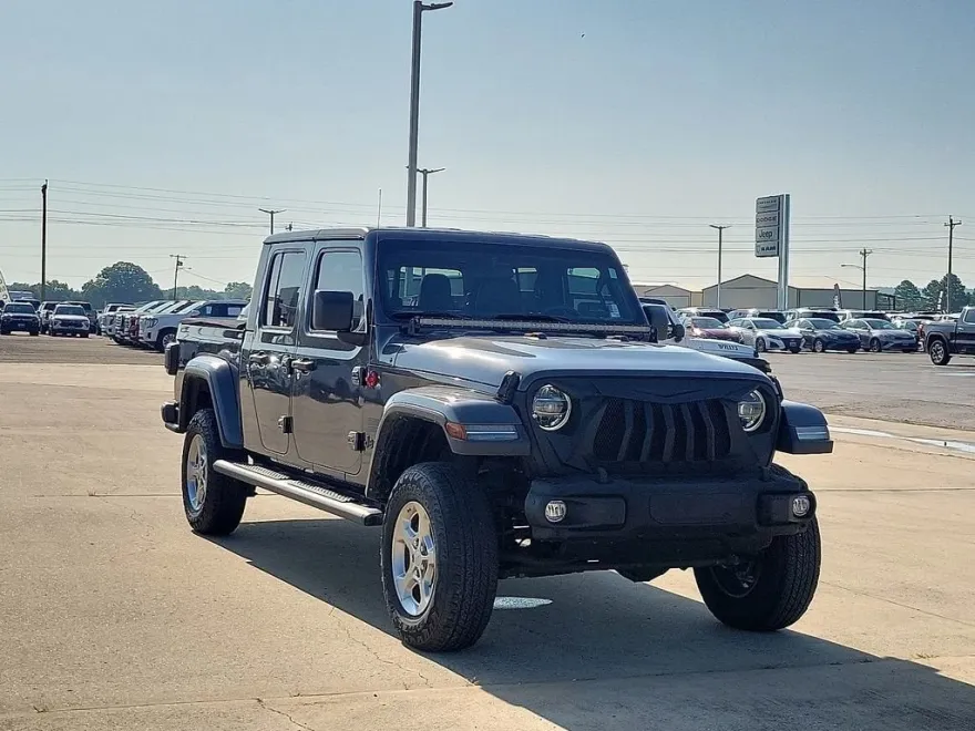 2021 Jeep Gladiator Freedom photo 1