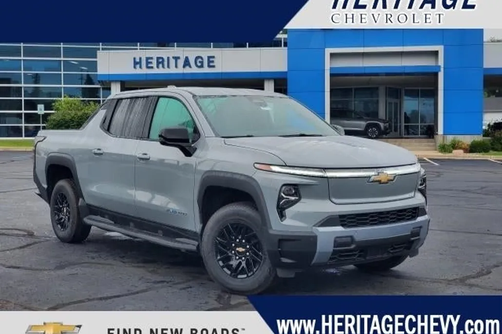 2026 Chevrolet Silverado EV LT photo 1
