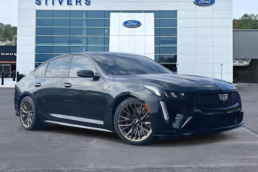 2024 Cadillac CT4 V photo 1