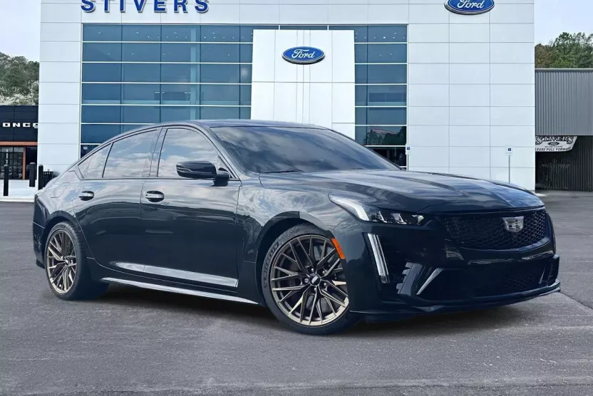 2024 Cadillac CT4 V photo 1