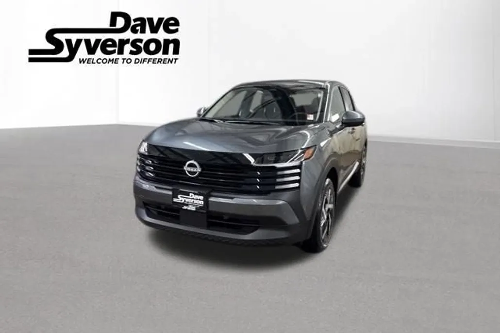 2025 Nissan Kicks SV photo 1
