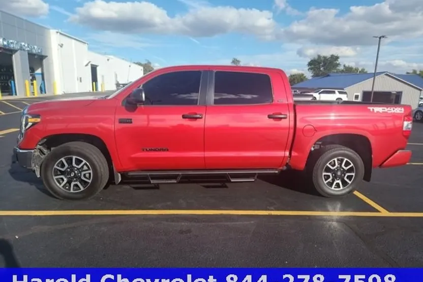 2019 Toyota Tundra SR5 CrewMax photo 1