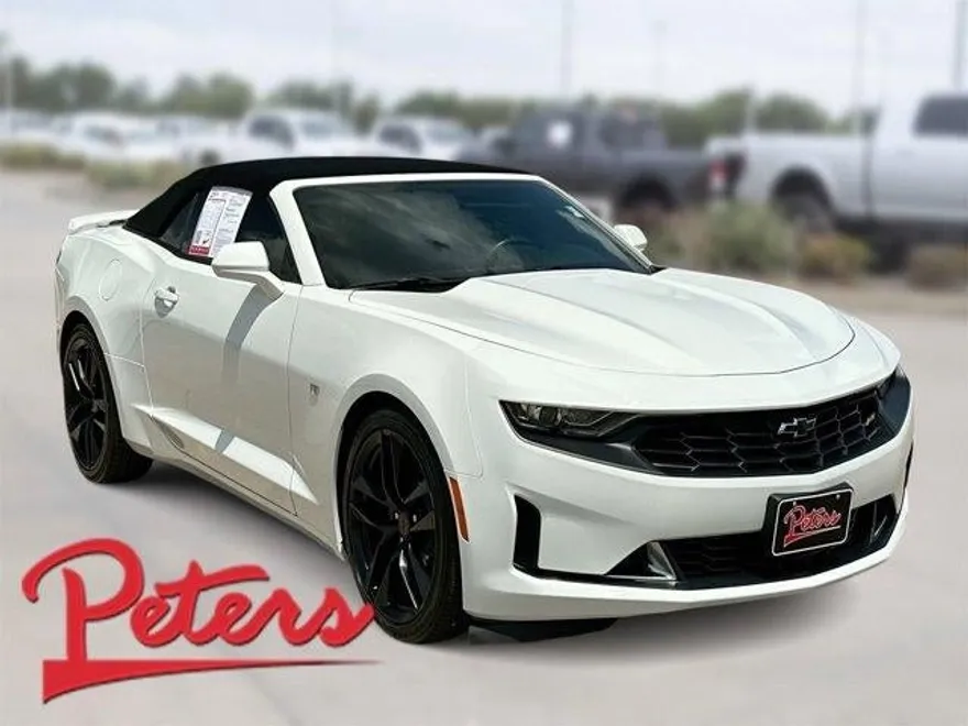 2023 Chevrolet Camaro 2LT photo 1