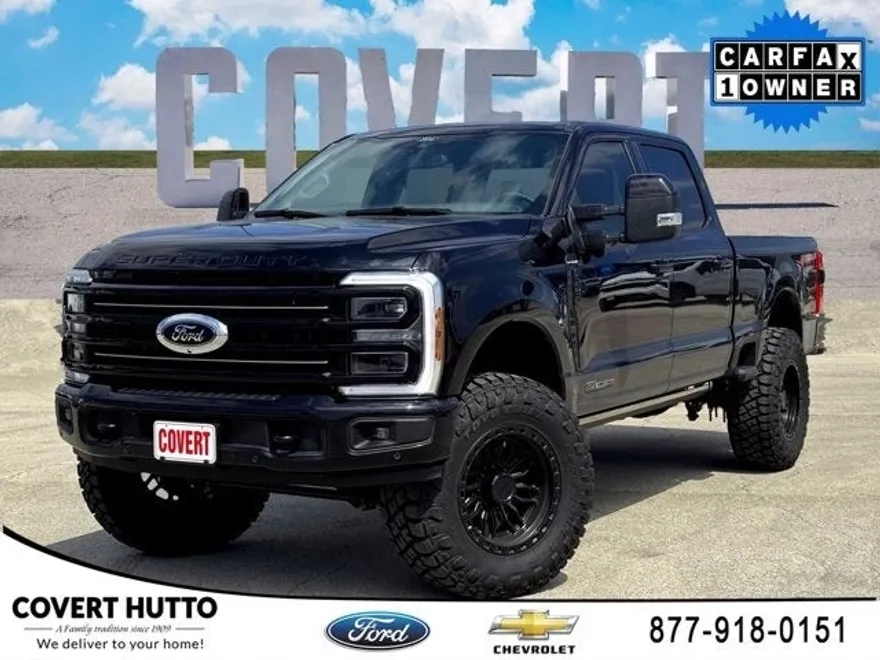 2025 Ford F-250 Platinum photo 1