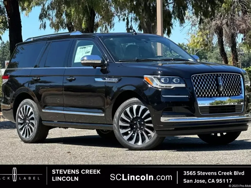 2024 Lincoln Navigator Black Label photo 1