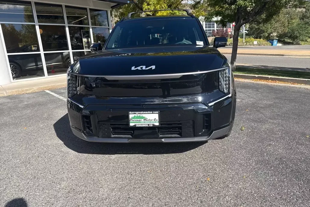 2024 Kia EV9 GT-Line photo 1