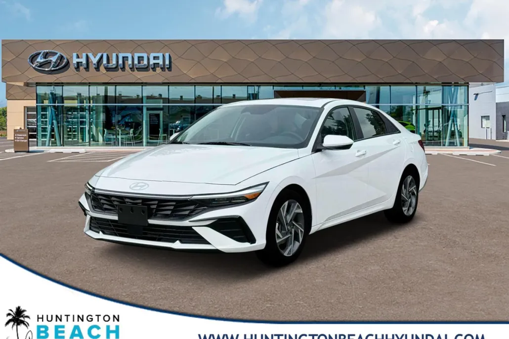 2025 Hyundai Elantra SEL Convenience photo 1