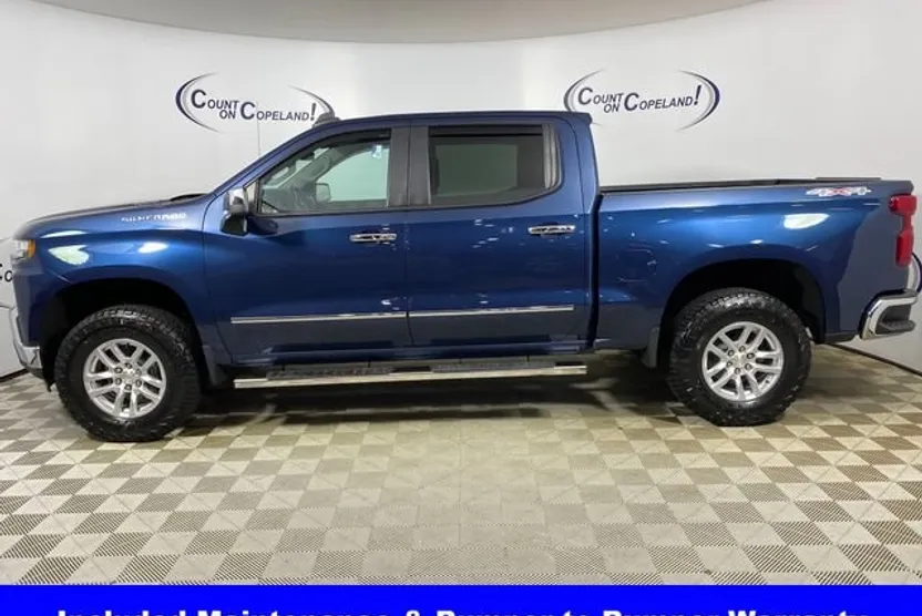 2021 Chevrolet Silverado 1500 LT photo 1
