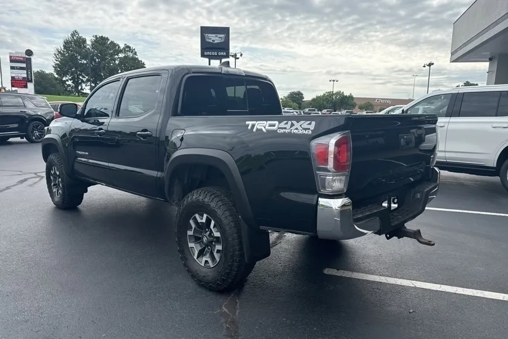 2023 Toyota Tacoma TRD Off-Road V6 4x4 photo 1