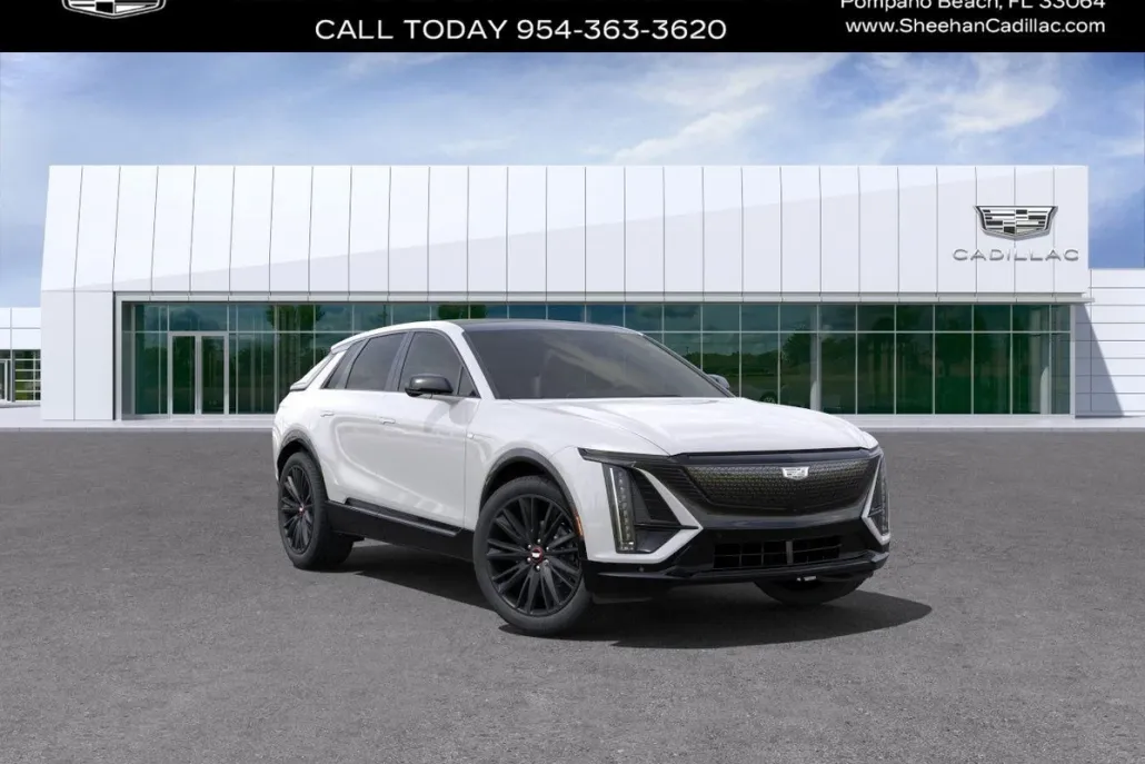 2025 Cadillac Lyriq Sport photo 1