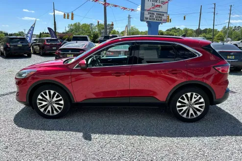 2020 Ford Escape Titanium Hybrid photo 2
