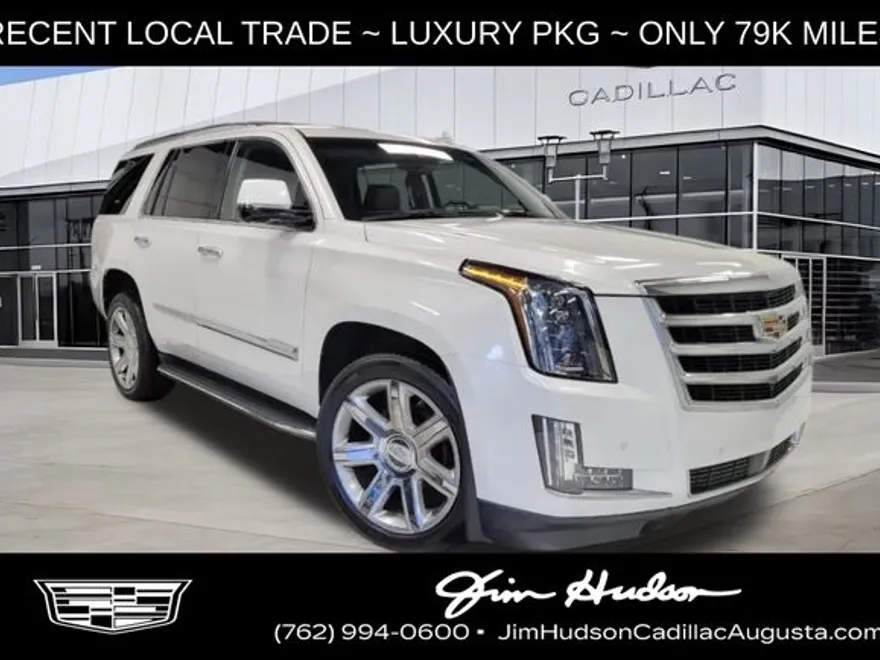 2016 Cadillac Escalade Luxury photo 1
