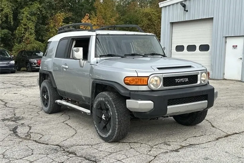 2007 Toyota FJ Cruiser Base photo 1