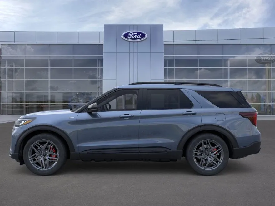 2025 Ford Explorer ST-Line photo 1