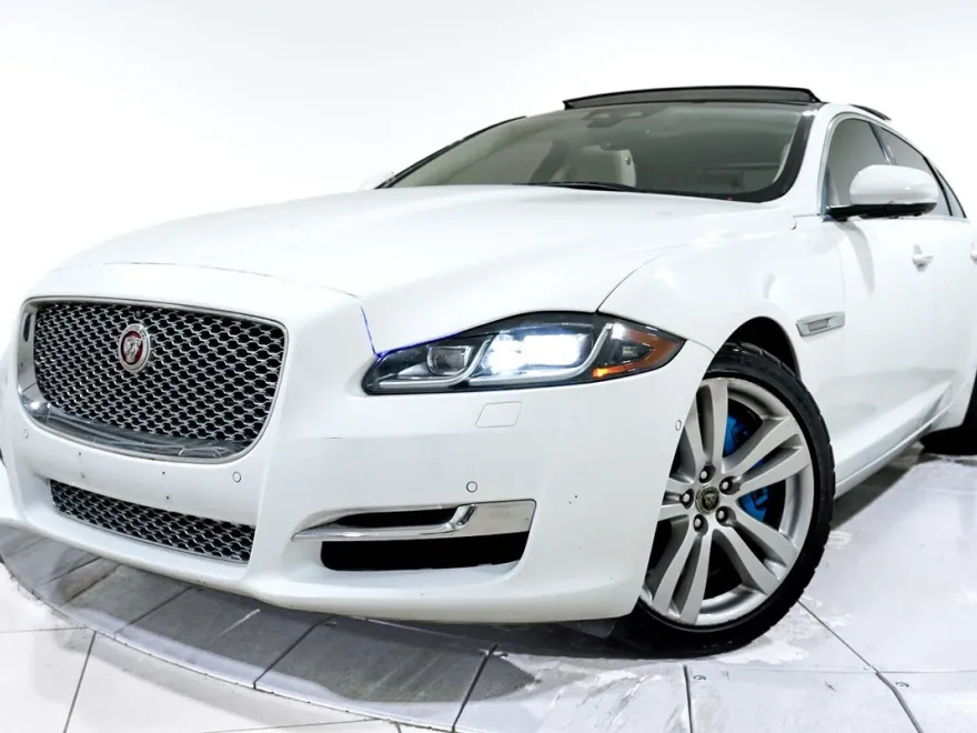 2018 Jaguar XJ XJL Portfolio photo 1