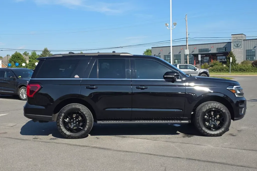 2024 Ford Expedition Timberline photo 1