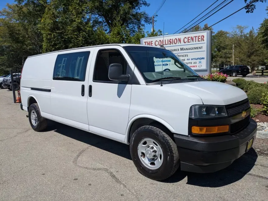 2019 Chevrolet Express 2500 Cargo Van photo 1