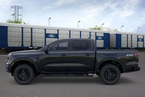 2025 Ford Ranger XLT photo 3