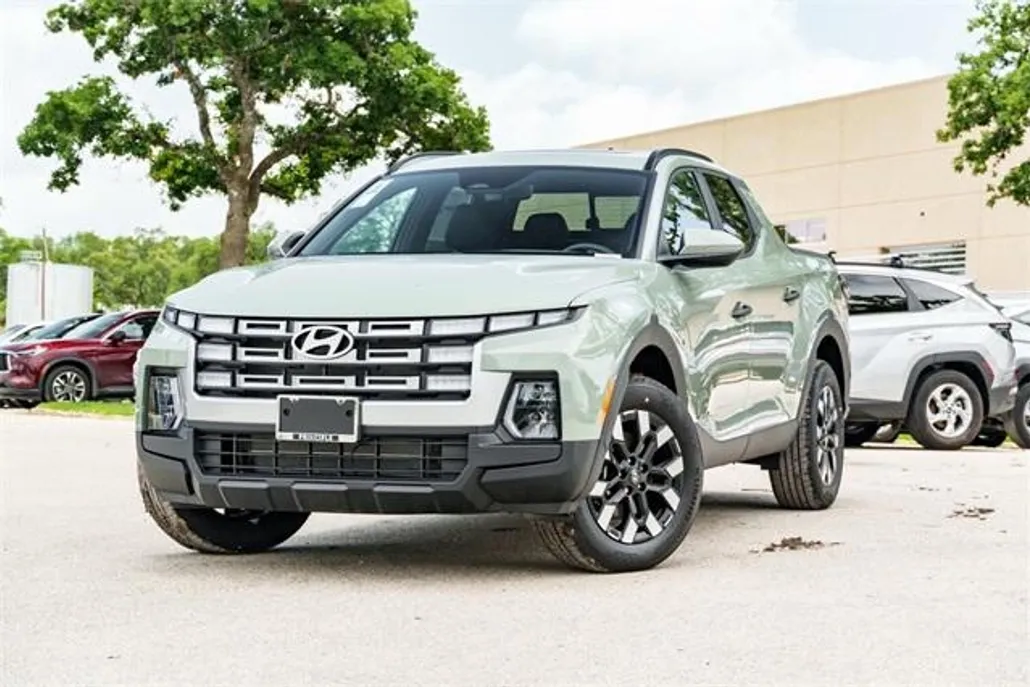 2025 Hyundai Santa Cruz SEL Activity photo 1