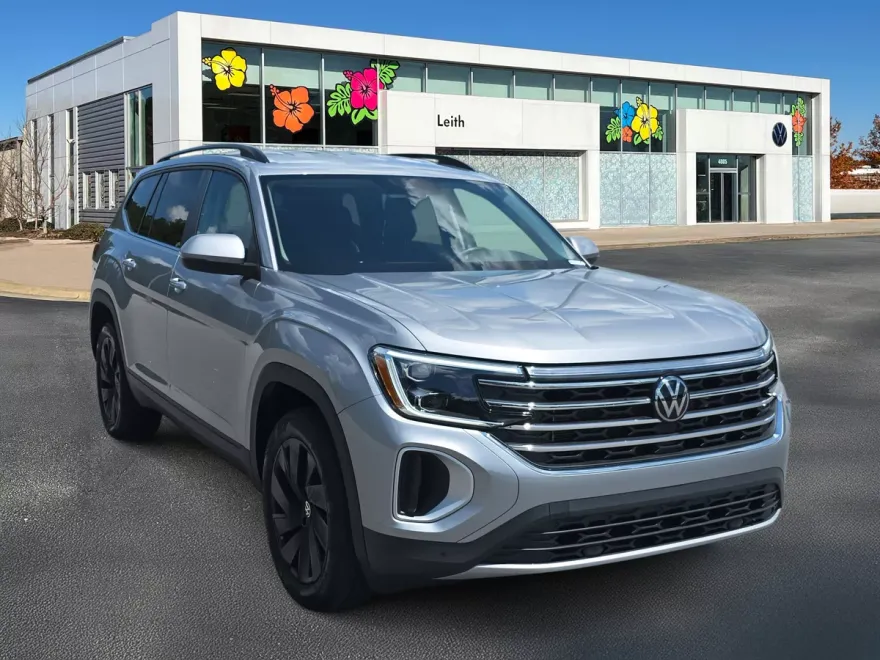 2024 Volkswagen Atlas SE Technology photo 1