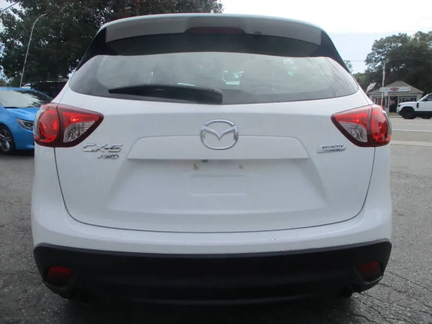 2016 Mazda CX-5 Sport photo 1