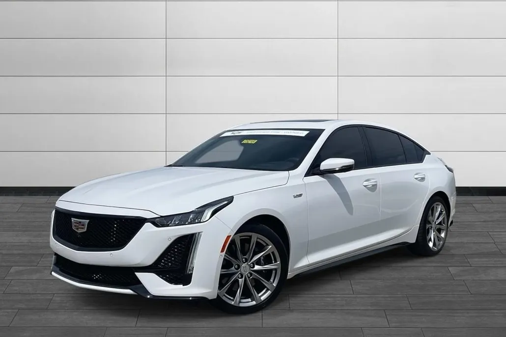 2024 Cadillac CT5 V photo 1