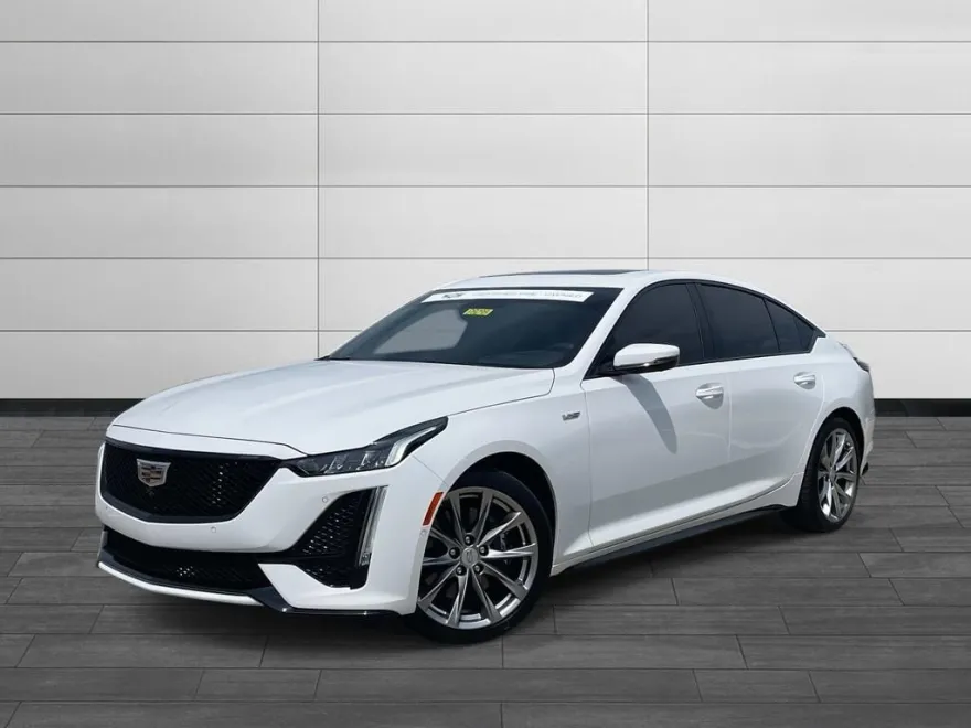 2024 Cadillac CT5 V photo 1