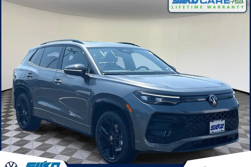 2025 Volkswagen Tiguan SE R-Line Black photo 1