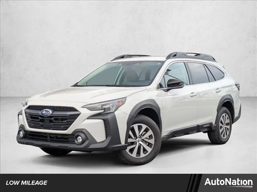 2025 Subaru Outback Premium photo 1