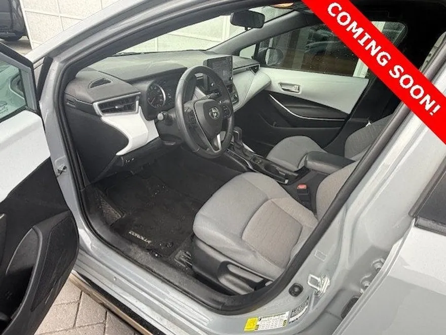 2022 Toyota Corolla SE photo 1