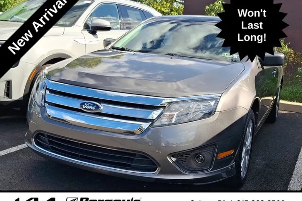 2012 Ford Fusion SE photo 1